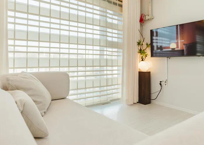 公寓 Hongdae Station 5min 8f View 2br For 6