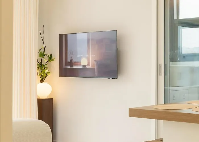 Hongdae Station 5min 8f View 2br For 6 公寓 *
