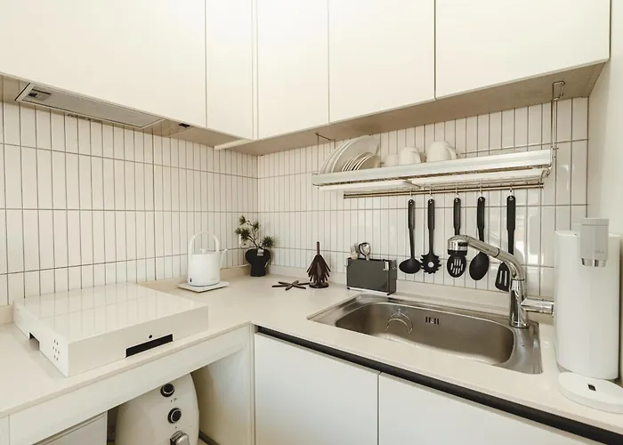 Hongdae Station 5min 8f View 2br For 6 公寓 *