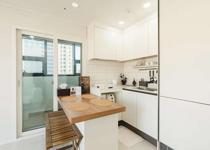 公寓 Hongdae Station 5min 8f View 2br For 6